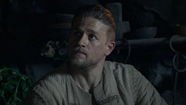 image de la news Le Roi Arthur : les raisons derrière le bide de la franchise de Guy Ritchie
