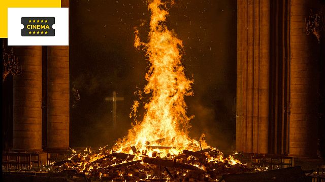 image de la news Notre-Dame brûle : vraies flammes ou images de synthèse ? Comment l'incendie a été reconstitué ?