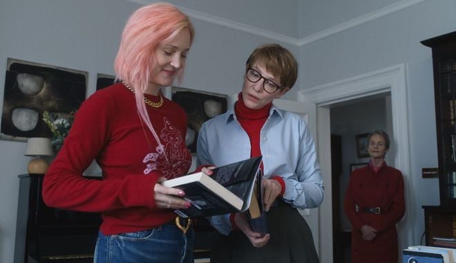 Photo du film Father Mother Sister Brother