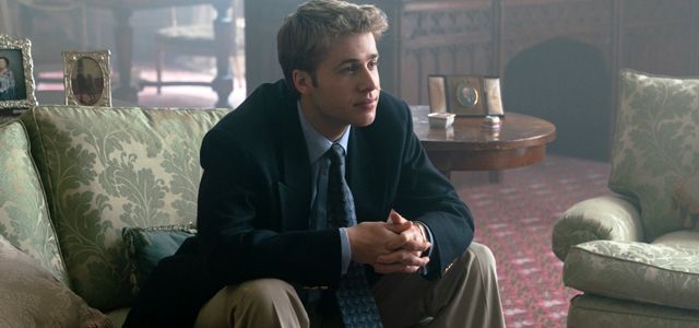 Ed McVey dans le rôle du Prince William