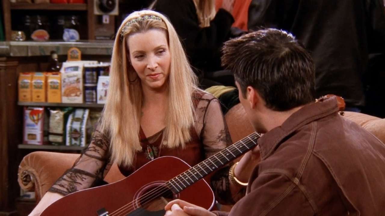 "Personne ne projetait rien sur moi" : quand Lisa Kudrow (Phoebe) ne parvenait pas à faire carrière au cinéma comme ses partenaires de Friends