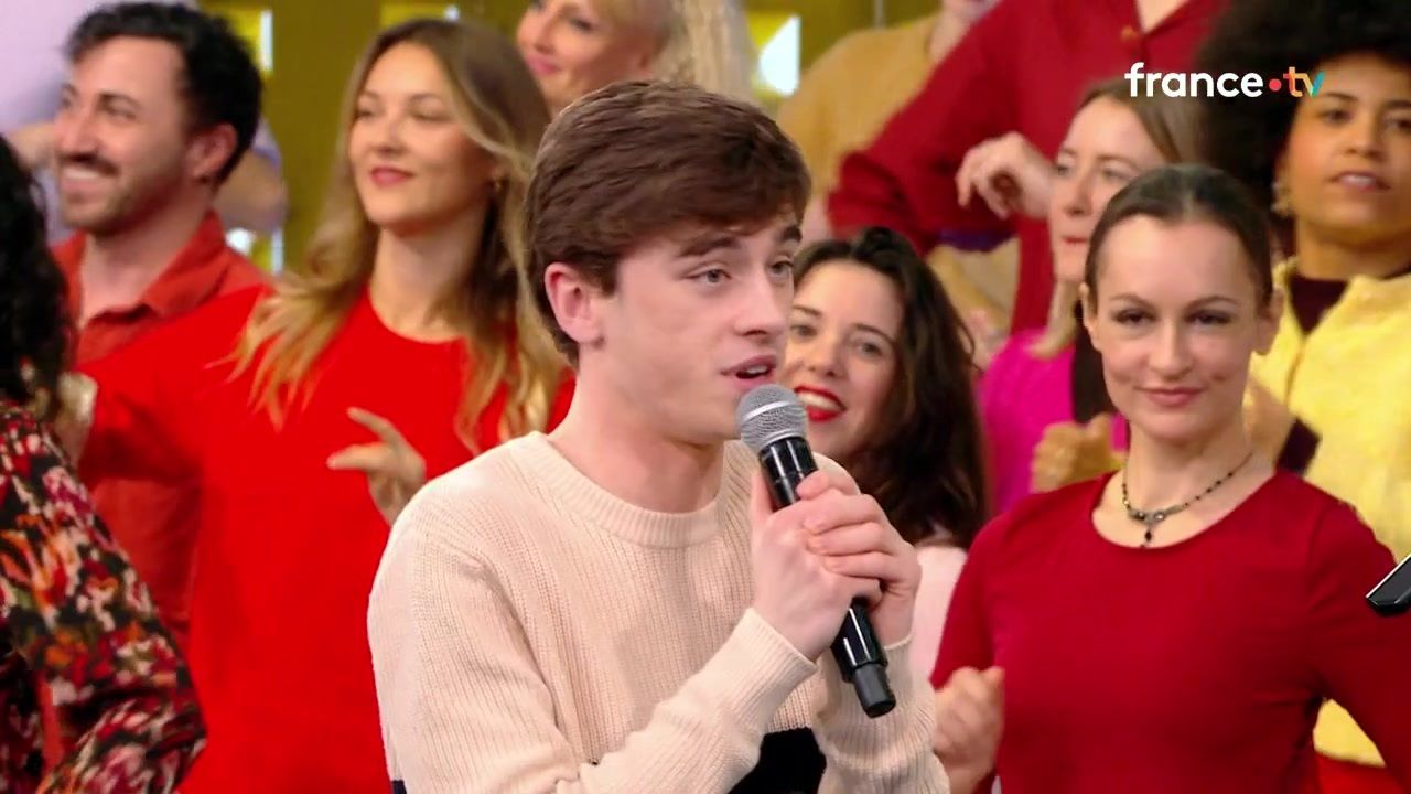 N'oubliez pas les paroles : c'est reparti pour la valse ! Qui est Quentin,  le nouveau Maestro qui a éliminé Augustine ? - TV ACTU by AlloCiné