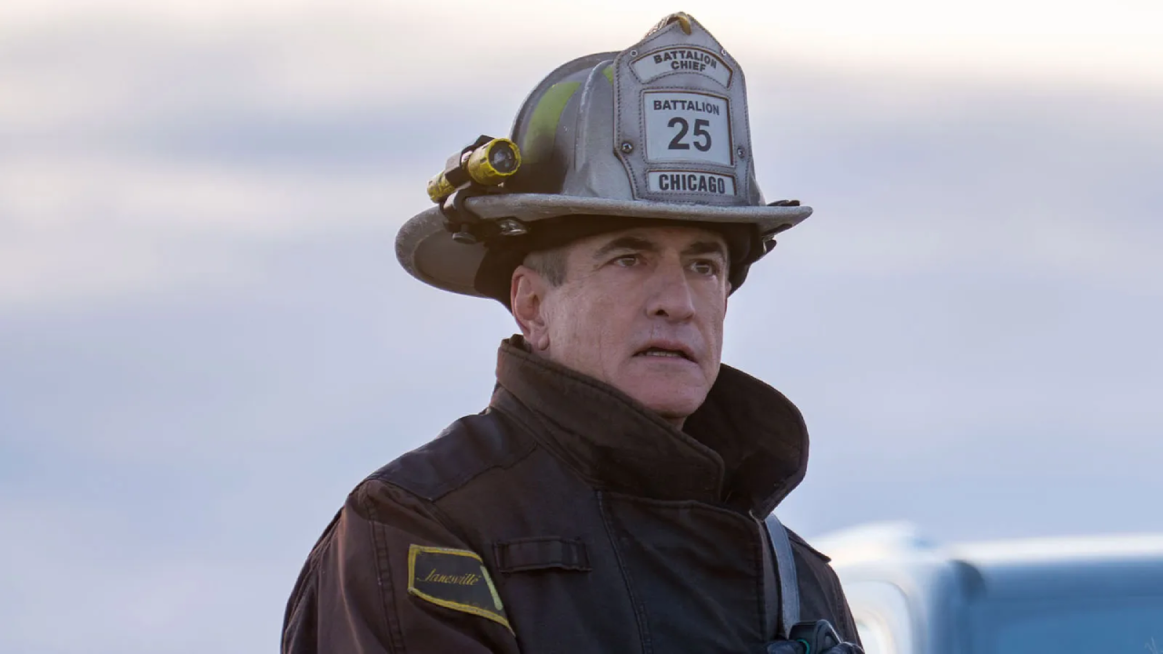 Chicago Fire : Dermot Mulroney (Dom Pascal) sort du silence après l'annonce de son départ - News Séries à la TV