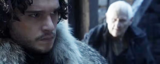 Jon Snow (alias Aegon Targaryen) et son ancêtre Aemon
