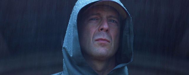 Bruce Willis dans 