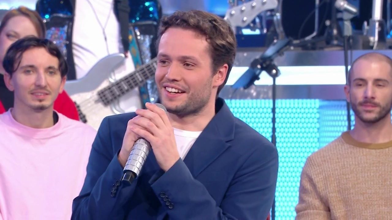N'oubliez pas les paroles : le Maestro vit dans une maison avec "17 chambres"  ! Nagui n'en revient pas - TV ACTU by AlloCiné