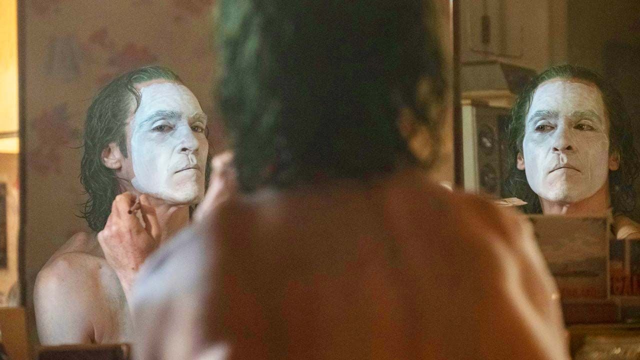 A few seconds on screen… he’s unrecognizable and yet Keanu Reeves is in the Joker! A few seconds on screen… he’s unrecognizable and yet Keanu Reeves is in the Joker!