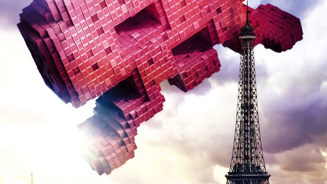 Un Space Invader attaque la Tour Eiffel dans le film 