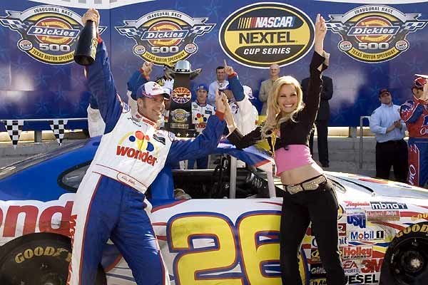 Photo du film Ricky Bobby : roi du circuit - Photo 32 sur 36 - AlloCiné