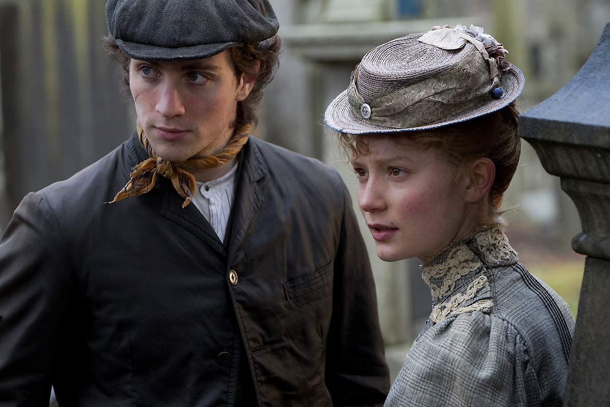 Photo De Aaron Taylor-Johnson - Albert Nobbs : Photo Mia Wasikowska ...