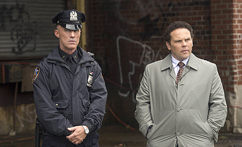 Photo De Robert John Burke Person Of Interest Photo Kevin Chapman Robert John Burke Photo