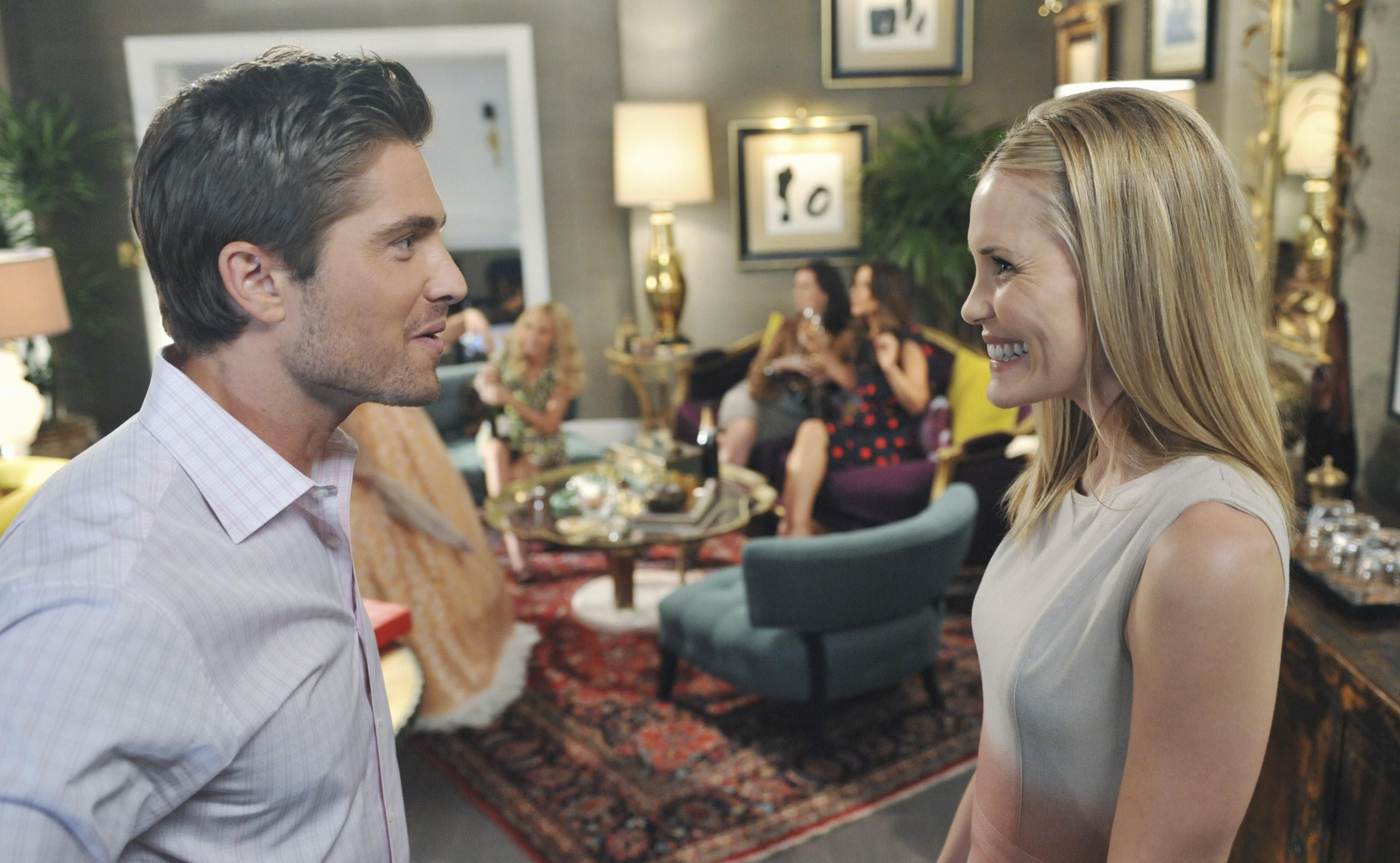 Photo de Leslie Bibb GCB Photo Eric Winter, Leslie Bibb Photo 58 sur 105 AlloCiné Photo de Leslie Bibb GCB Photo Eric Winter, Leslie Bibb Photo 58 sur 105 AlloCiné