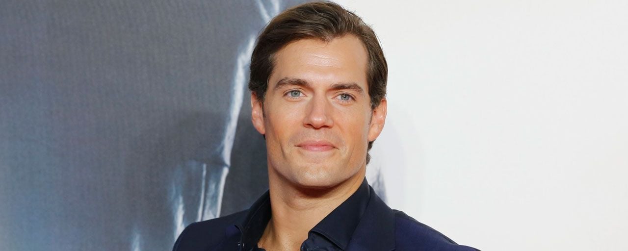 Henry Cavill Films Et Programmes Tv Henry Cavill sera le héros de la série The Witcher pour Netflix - News