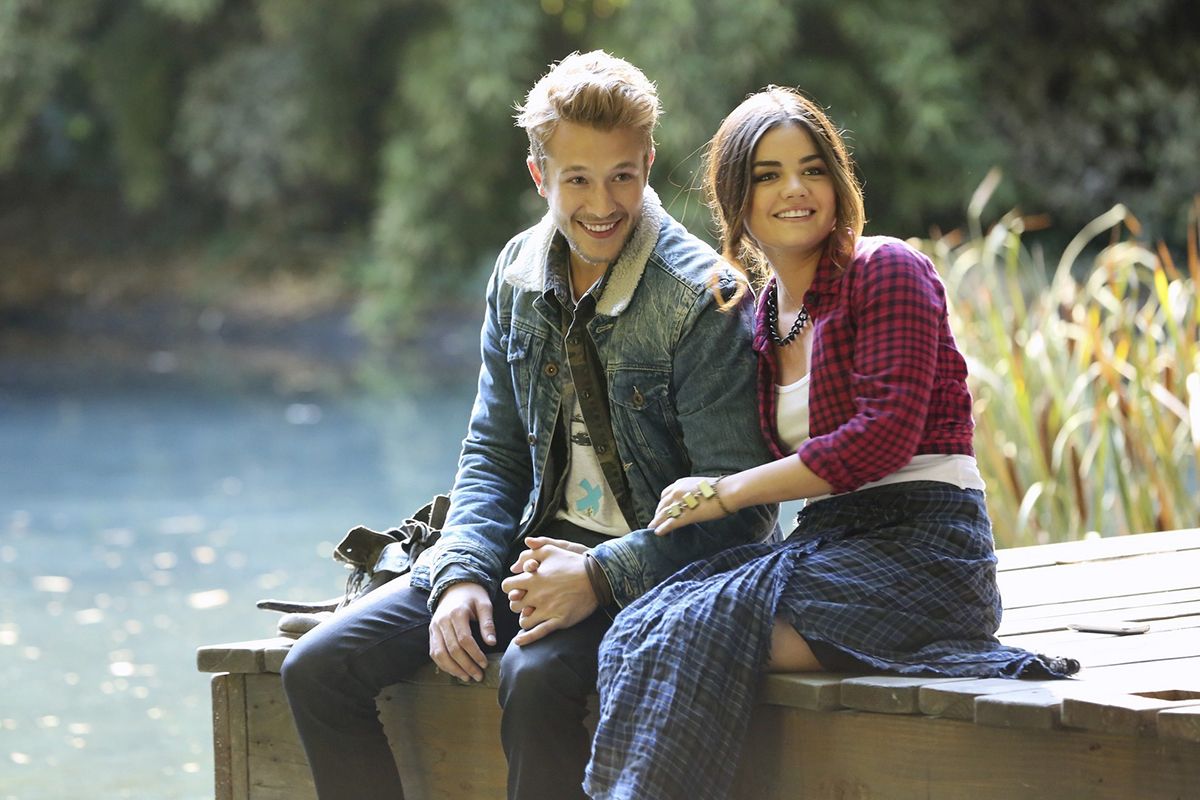 Photo de Nick Roux Photo Nick Roux, Lucy Hale Photo 3 sur 15 AlloCiné