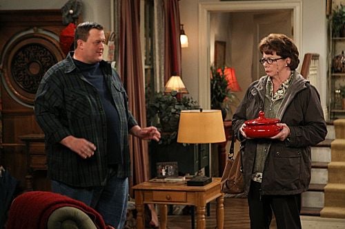Un Si Grand Soleil Saison 4 épisode 178 Mike & Molly : Photo Billy Gardell, Rondi Reed - 120 sur 274 - AlloCiné