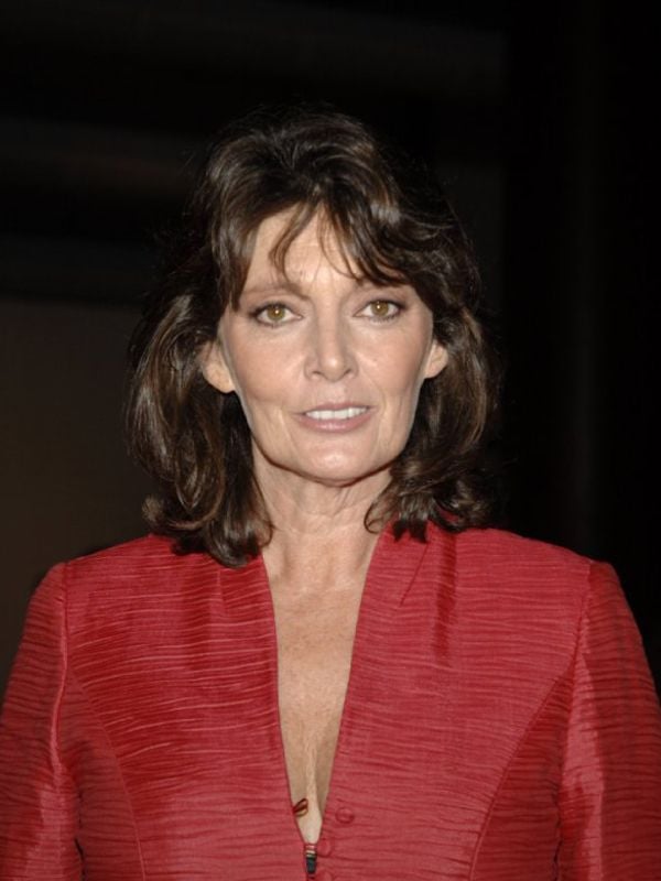 Sarah Douglas : Filmographie - AlloCiné