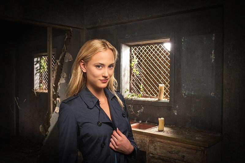 Films Et Séries Tv Avec Nora Arnezeder Zoo : Photo Nora Arnezeder - 223 sur 235 - AlloCiné
