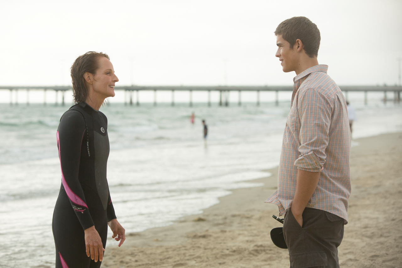 Photo de Helen Hunt Ride Photo Helen Hunt, Brenton Thwaites Photo 34 sur 96 AlloCiné