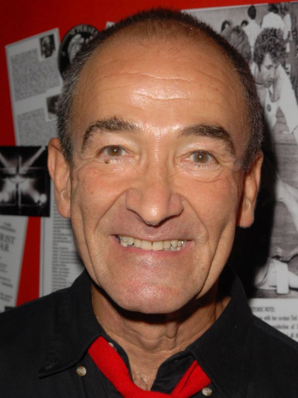 Barry Dennen