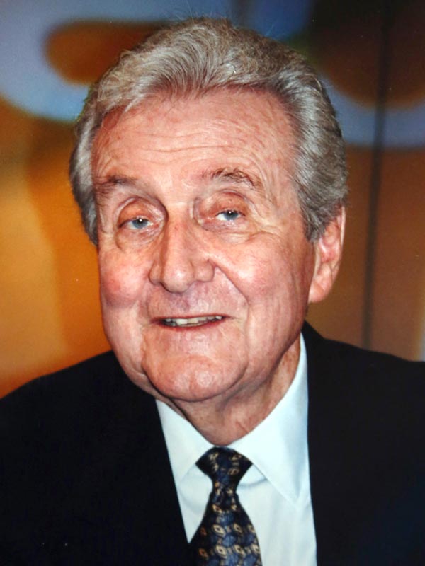 Patrick Macnee : ses Films et séries en streaming - AlloCiné