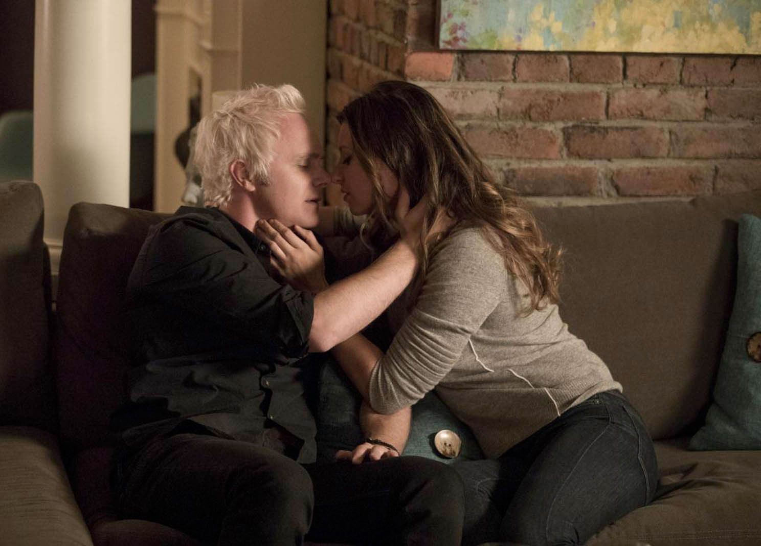 Films Et Séries Tv Avec David Anders iZombie : Photo Aly Michalka, David Anders - 180 sur 388 - AlloCiné