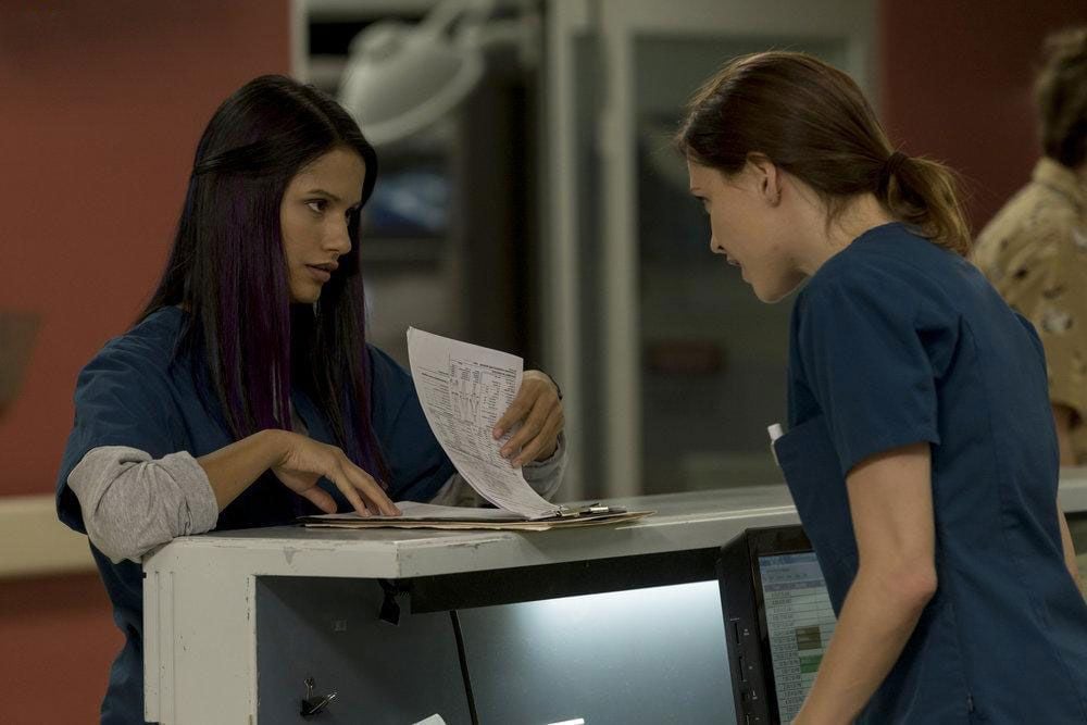 Plus Belle La Vie Saison 17 épisode 227 Night Shift : Photo Jill Flint, Tanaya Beatty - 33 sur 227 - AlloCiné