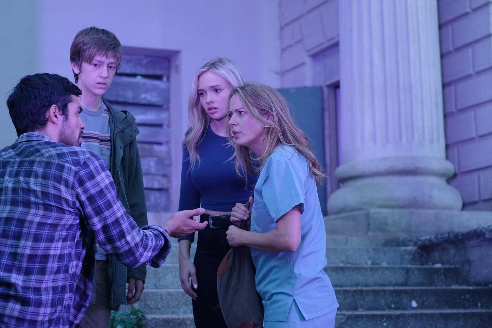 The Gifted : The Gifted : Photo Natalie Alyn Lind, Percy Hynes-White