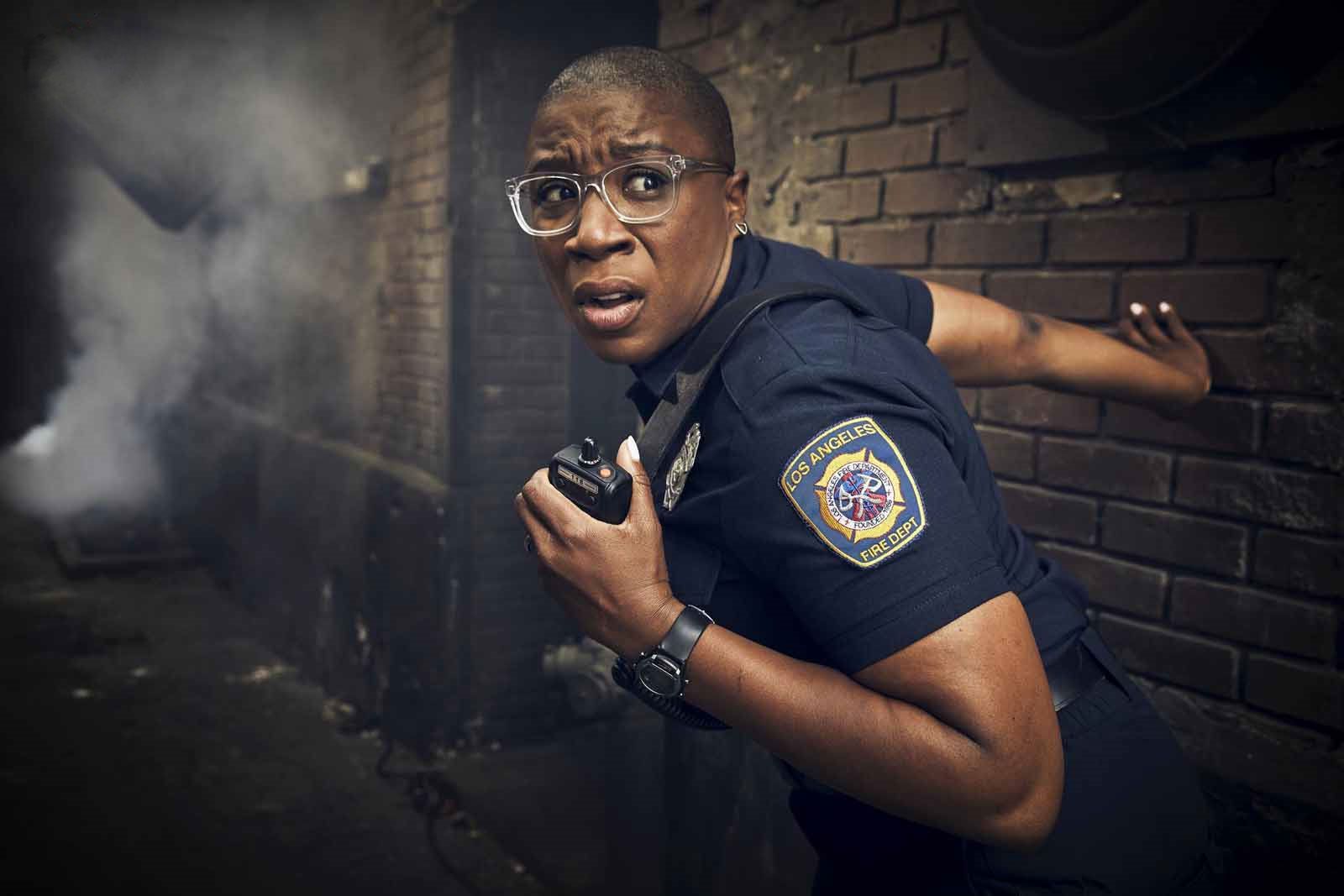 Films Et Séries Tv Avec Aisha Hinds 9-1-1 : Photo Aisha Hinds - 158 sur 208 - AlloCiné