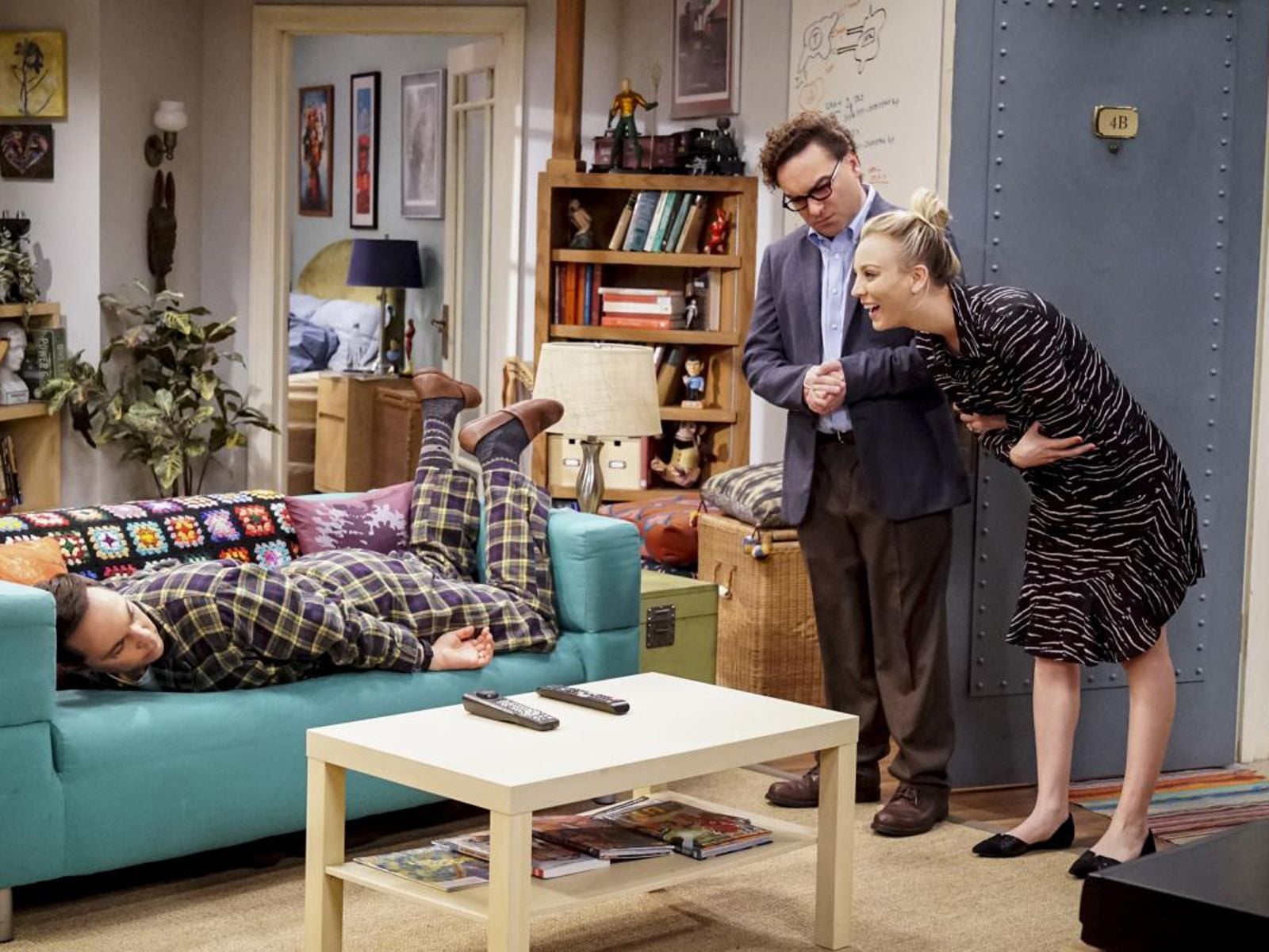 Photo de Kaley Cuoco - The Big Bang Theory : Photo Jim Parsons, Johnny ...