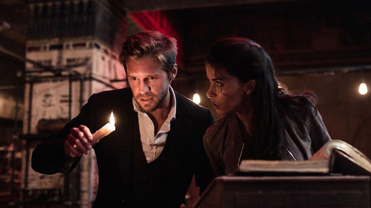 Blood And Treasure Blood And Treasure Photo Matt Barr Sofia Pernas