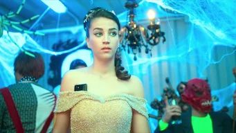 Poster Élite saison 2 - Affiche 157 sur 207 - AlloCiné