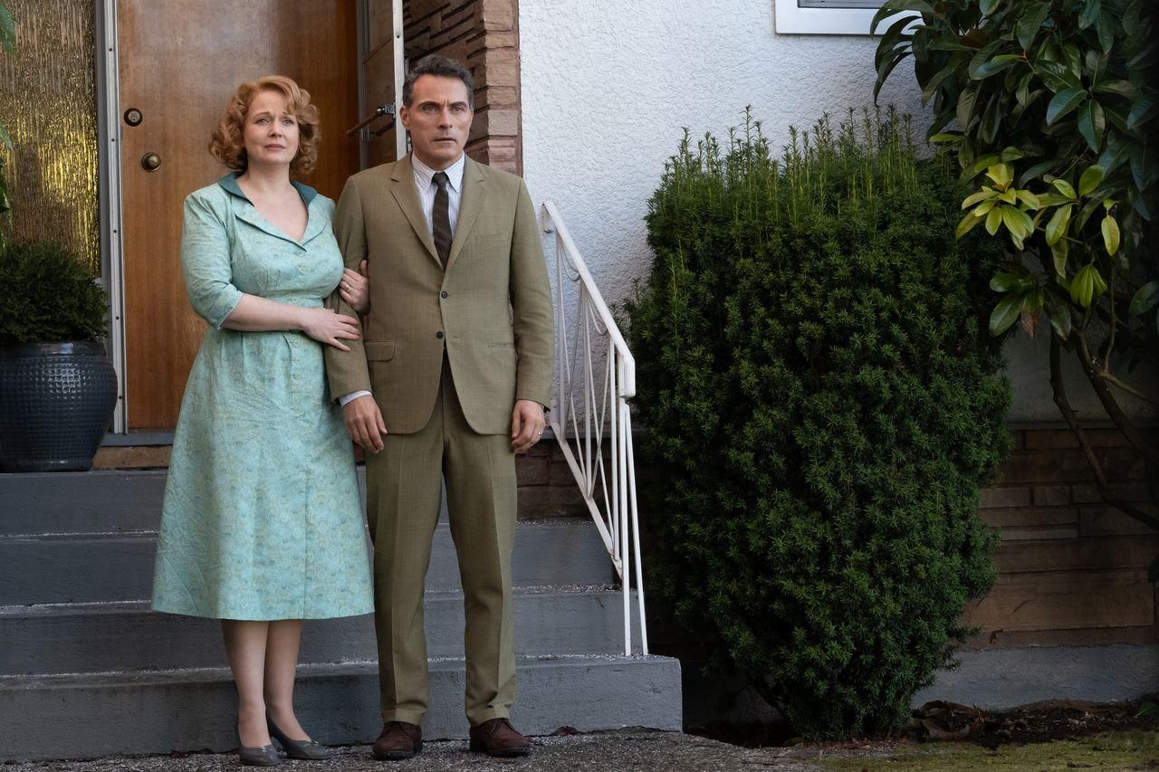 The Man In the High Castle : Photo Chelah Horsdal, Rufus Sewell - 20