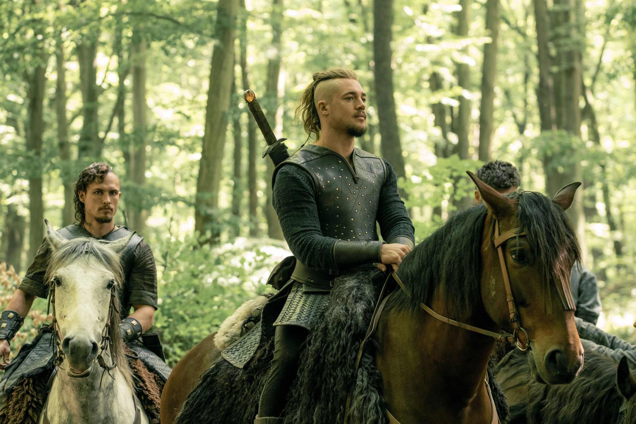 The Last Kingdom Saison 6 Personnages The Last Kingdom : Photo Alexander Dreymon, Arnas Fedaravicius - 6 sur