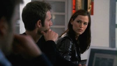 Poster Alias saison 4 - Affiche 35 sur 111 - AlloCiné