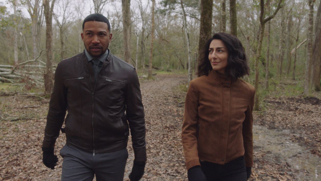 Ncis Nouvelle-orléans Saison 7 Diffusion En France NCIS : Nouvelle-Orléans : Photo Charles Michael Davis, Necar Zadegan