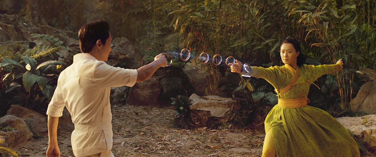 La Legende Des 10 Anneaux Disney Plus Shang-Chi et la Légende des Dix Anneaux au Cinéma CGR - Beauvais