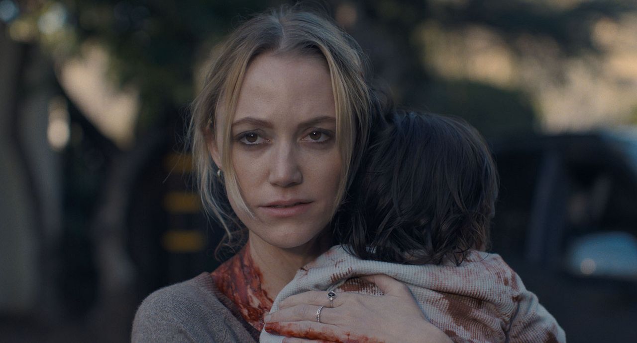La Main sur le berceau : Photo Maika Monroe