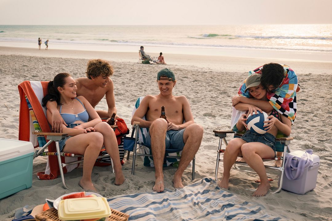 Photo Lola Tung, Gavin Casalegno, Sean Kaufman, Christopher Briney