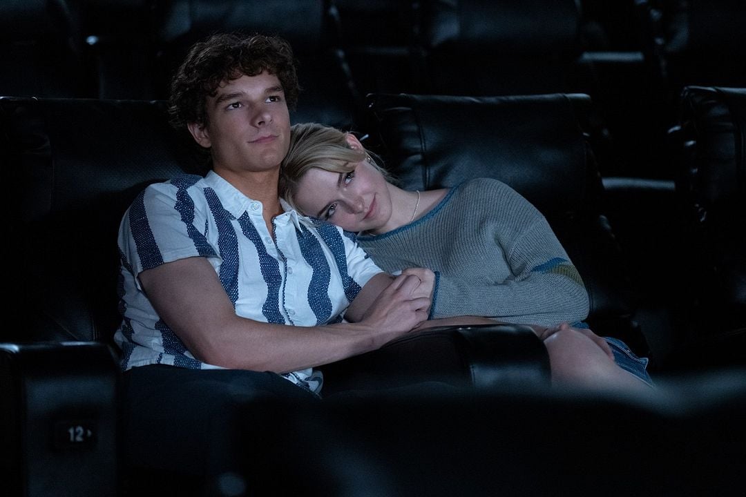 Regretting You : Photo Mason Thames, Mckenna Grace