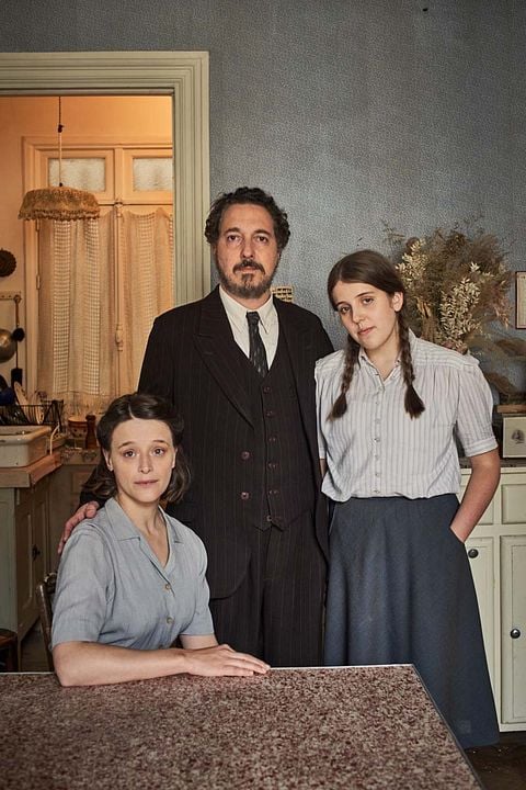 La Vie devant moi : Photo Adeline D'Hermy, Violette Guillon, Guillaume Gallienne