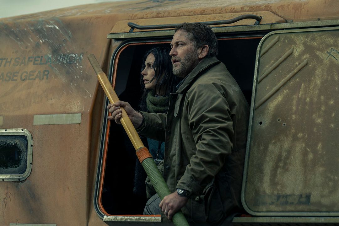 Greenland Migration : Photo Morena Baccarin, Gerard Butler