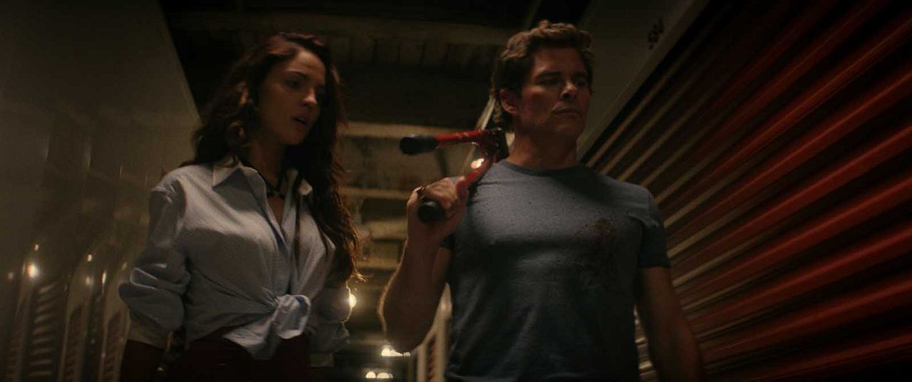 Mike & Nick & Nick & Alice : Photo James Marsden, Eiza Gonzalez