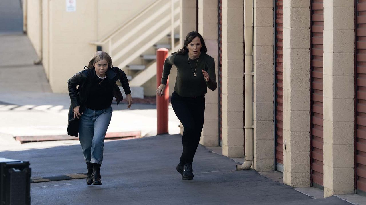 La Dernière chose qu'il m'a dite : Photo Jennifer Garner, Angourie Rice