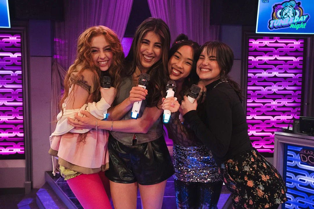Photo Daniella Monet, Alyssa Miles , Erika Swayze, Emmy Liu-Wang