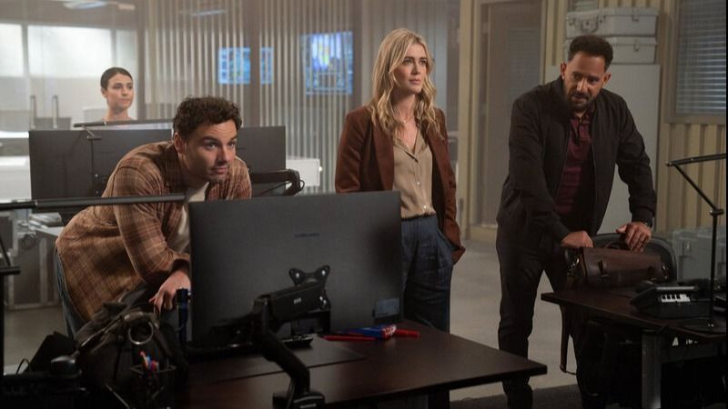 Hunting : Chasseurs de criminels : Photo Patrick Sabongui, Josh McKenzie, Melissa Roxburgh, Sara Garcia (III)
