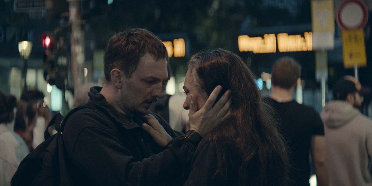 Un monde meilleur : Photo Johannes Kienast, Alev Irmak