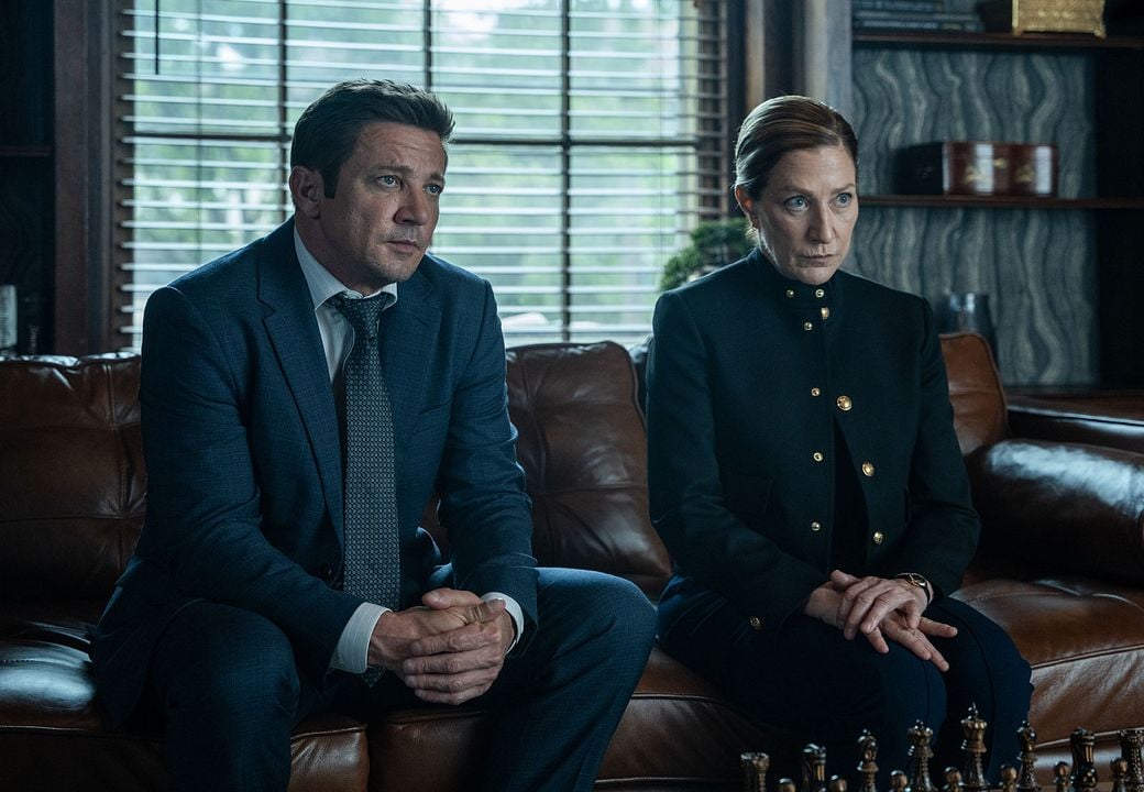 Photo Edie Falco, Jeremy Renner