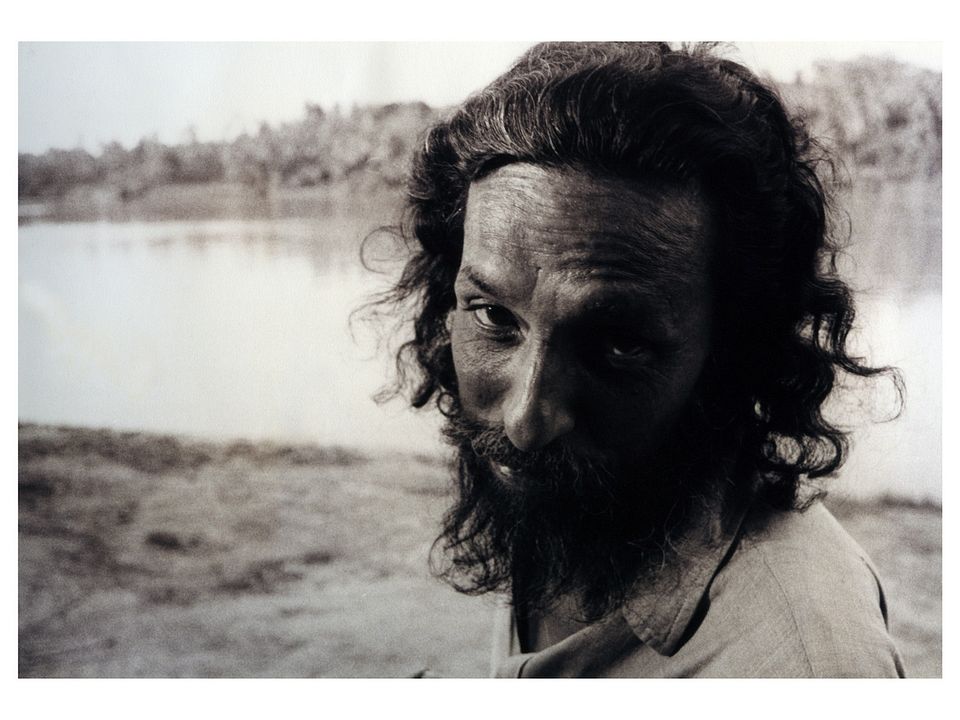 Amma Ariyan : Photo