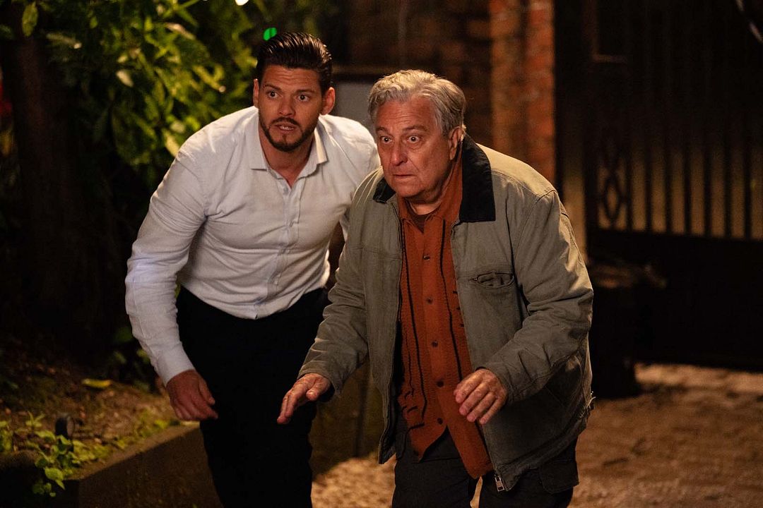 Le Million : Photo Rayane Bensetti, Christian Clavier