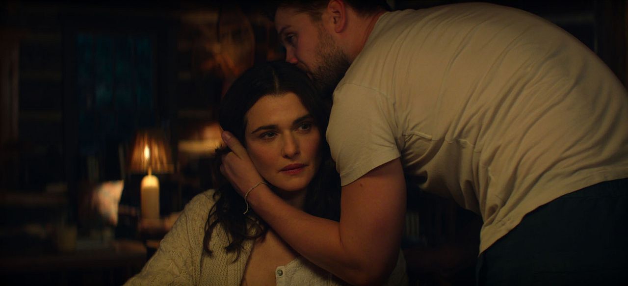 Le Délicieux Professeur V. : Photo Rachel Weisz, Leo Woodall